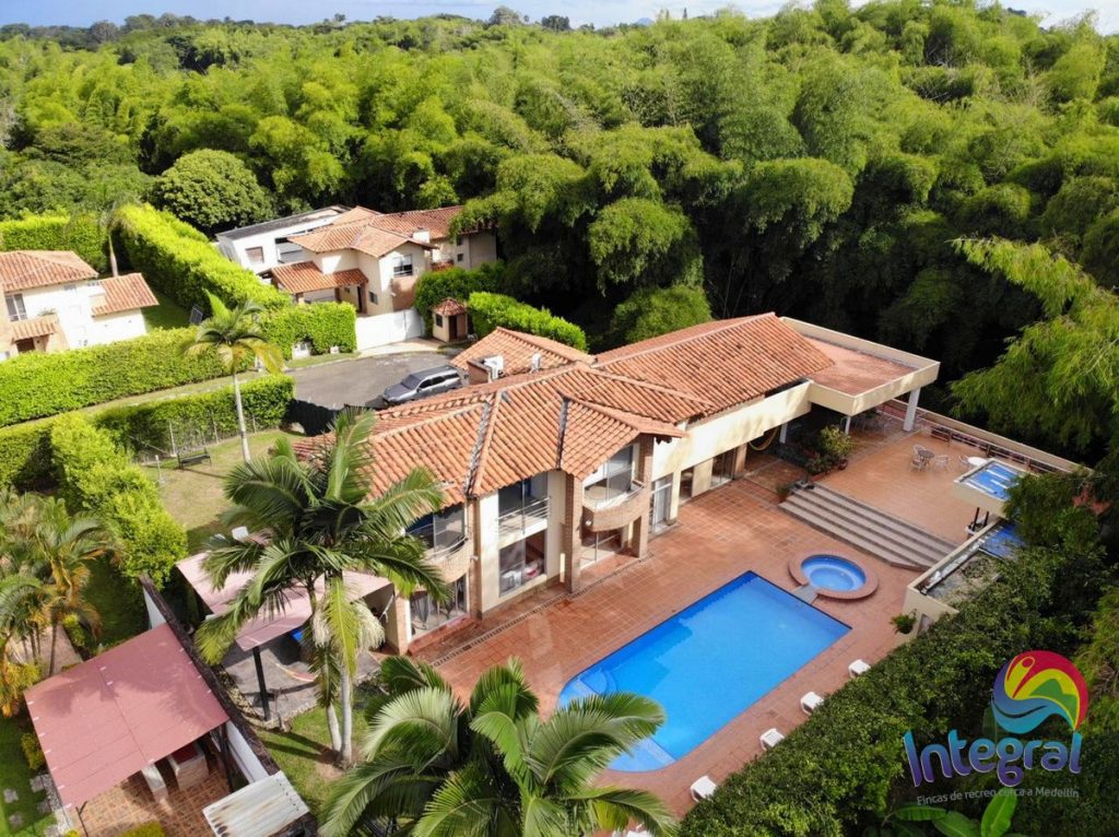 9100 Pereira